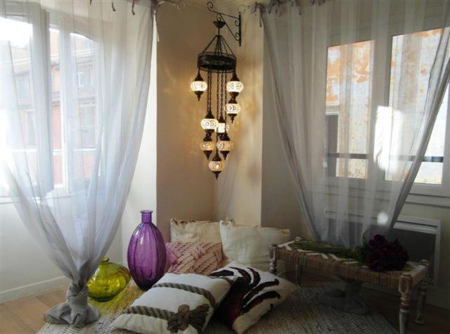 Charming Corner Abode With Castle Views Nice Exterior foto